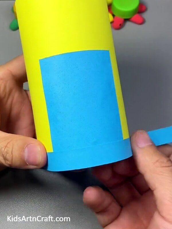 Cut A Strip Of Blue Paper Below The Blue Craft Paper Tutorial For Kids- A tutorial for kids on how to make a Minion pencil stand 