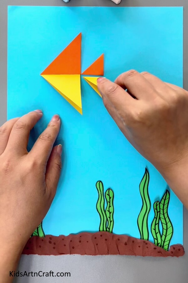 Making The Tail of The Fish-Instructions for simple origami fish for children