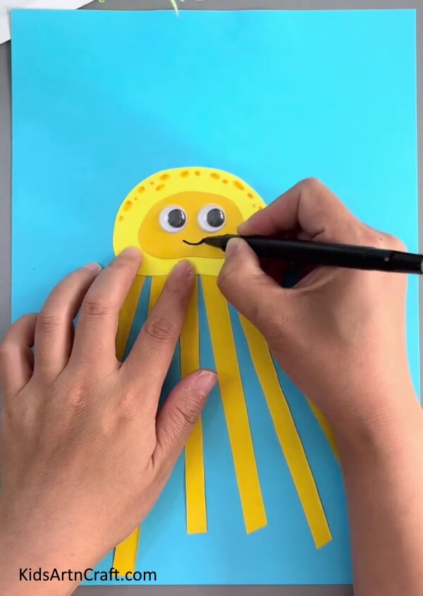 Enhance The Look Of Octopus With Your Sketches-- Making a Paper Octopus for Children 