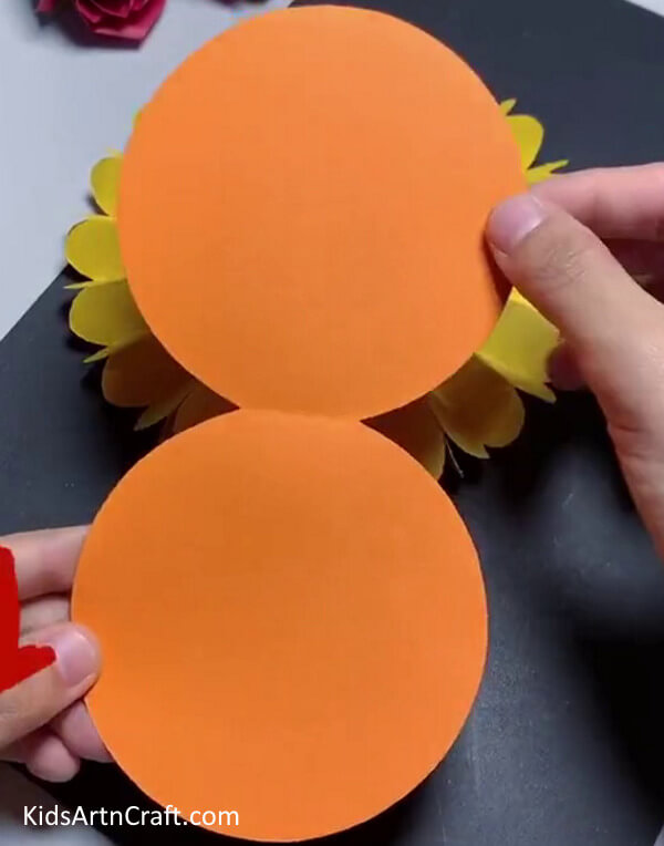 Cutting the Two Joined Circles - Generating a Paper Sunflower Item for infants