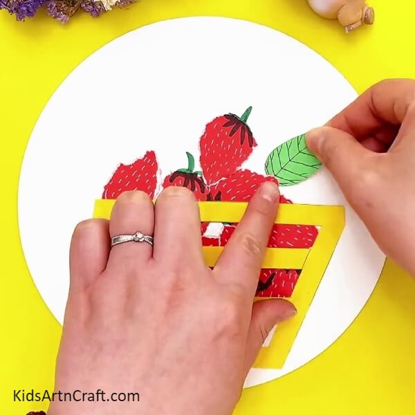Making Leaves- Crafting A Strawberry Basket - A Creative Idea For Kids 