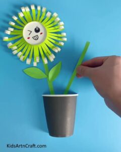 Learn to make a Paper Cup Flower Craft Tutorial for Kids - Kids Art & Craft