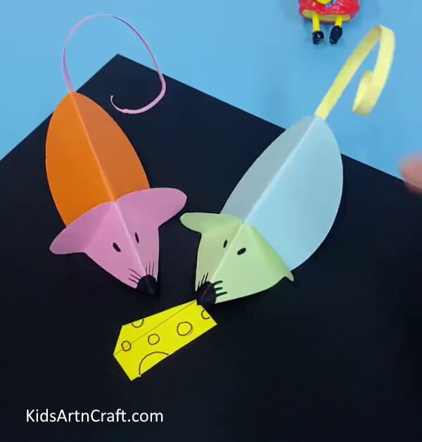  Finally, your cute little mouse is ready to play with you- Learning the technique of constructing a straightforward Paper Mouse Craft for juveniles 