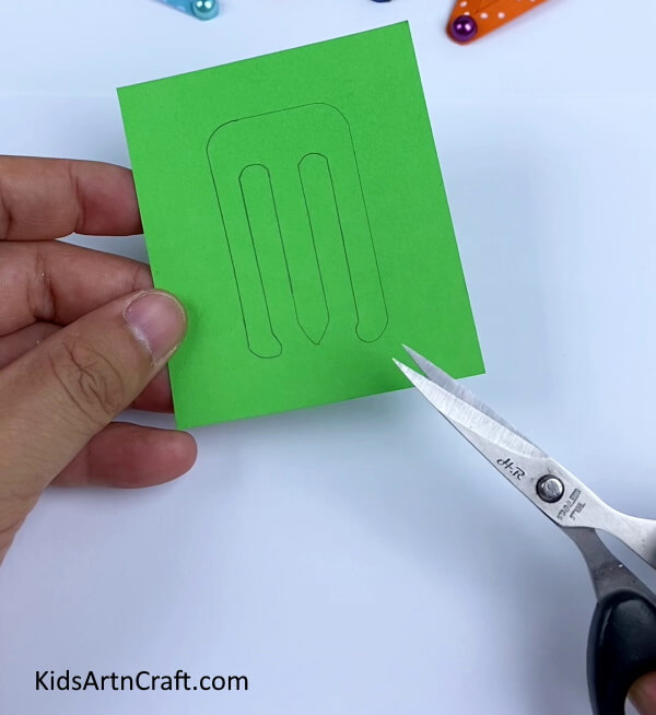 Creating the Clip Shape- Find out how to construct Paper Hair Clips with this guide 