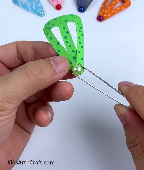 Adding the Pearl Bead- A Step-by-Step Tutorial- Learn to create Paper Hair Clips 