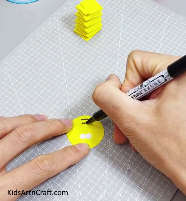 Making the Face Of Tiger - Assemble a Mini Tiger With Paper Strips Especially For Kids