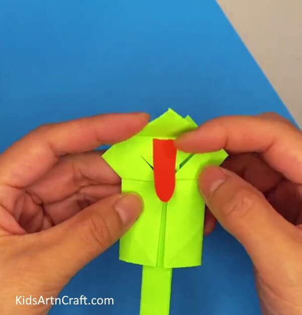 Making Tongue Of Frog-Crafting a Moving Frog Out of Paper for Kids