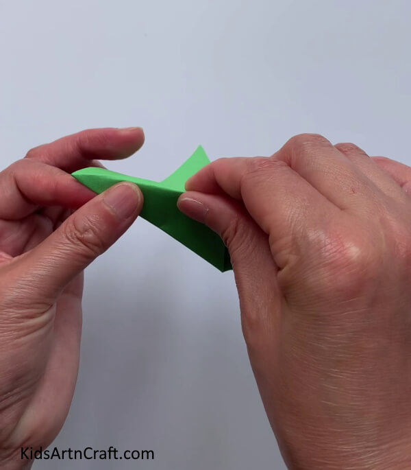 Turning Paper Around - Assembling a Sweet Paper Bird Finger Puppet For Little Ones