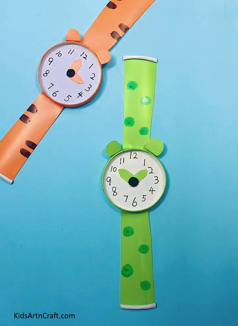 Paper Cup Wristwatch Is Ready! A easy-to-follow guide on paper cup wristwatch creation for children. 