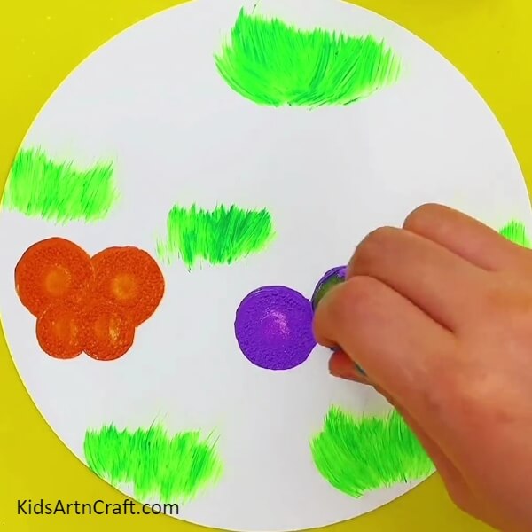 Painting Butterfly Wings with water Painting Idea For Kids