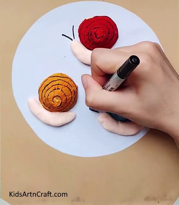 Drawing Antennas for Snails - Tutorial to Fashion Snails from Reused Egg Cartons for Kids 