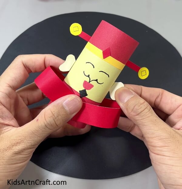 Making Ears Kids Can Craft Nutcrackers By Reusing Toilet Paper Rolls