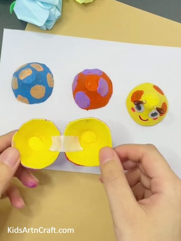 Joining The Caterpillar- Transform an Egg Carton into an Adorable Caterpillar with This Craft Tutorial for Your Little Ones 