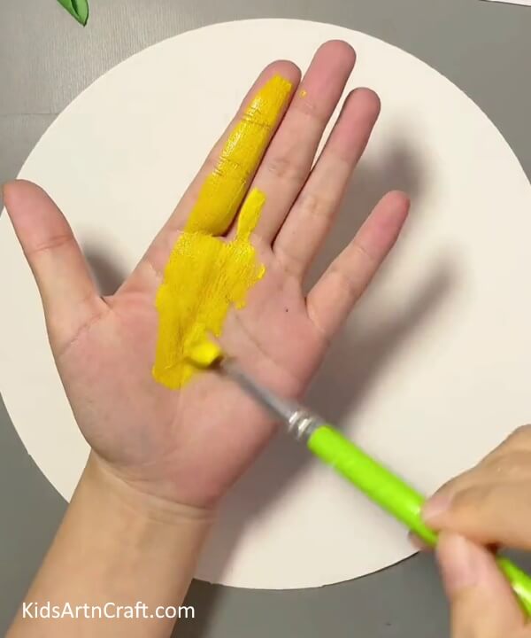Paint Your Palm- This guide offers an easy-to-follow tutorial to help children make a handprint chicken. 
