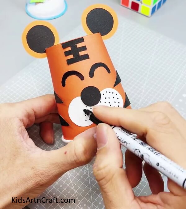 Making Moustache Of Tiger - Producing a Tiger with a Paper Cup - An Easy Tutorial for Young People 