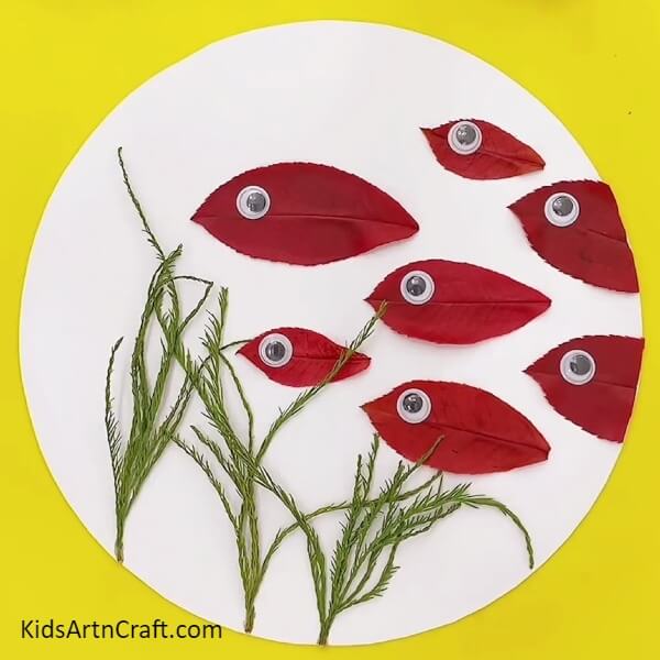 Making Eye For All Fishes- A Craft Concept for Novices With Fish and a Leaf Underwater 
