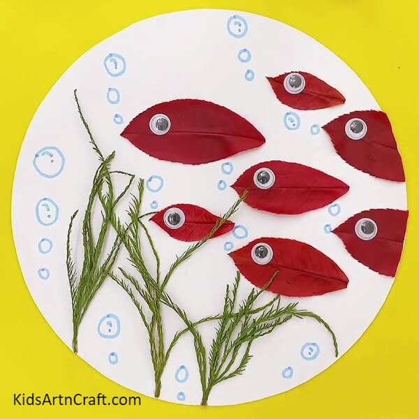 Your Underwater Fishes Are Swimming- Underwater Craft Projects For Beginners With Fish and a Leaf 