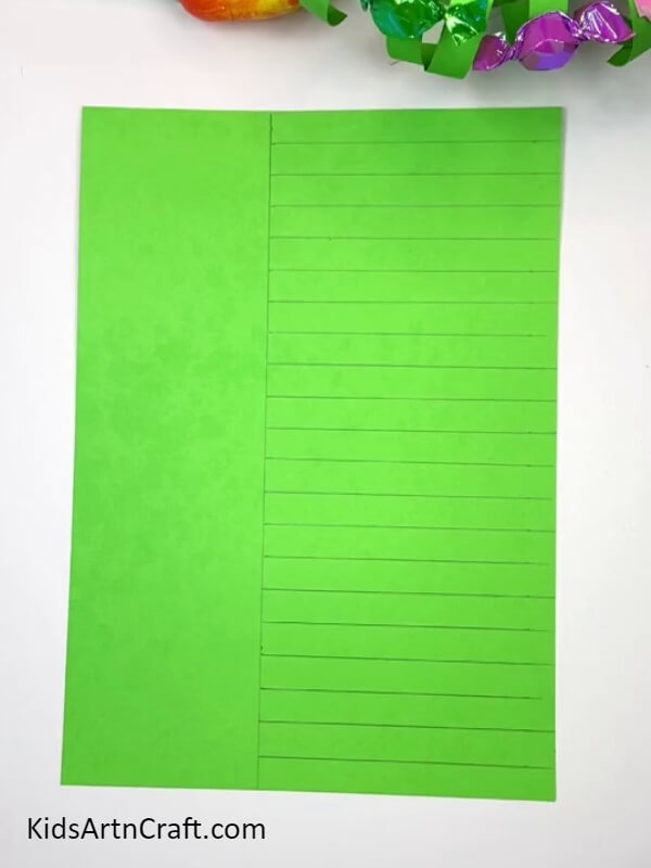 Drawing Lines On Green Paper- Step-by-step Guide on How to Make a Special Candy Basket