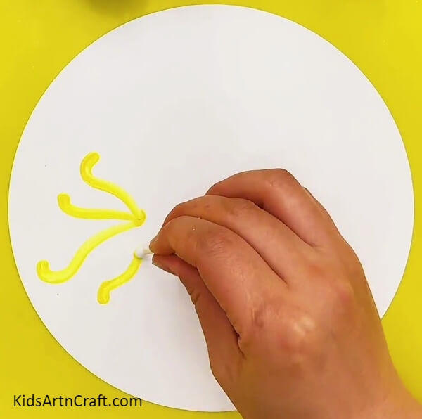 Making The Yellow Petals Of The Flower-Using Cotton Buds to Create an Unusual Design on a Canvas