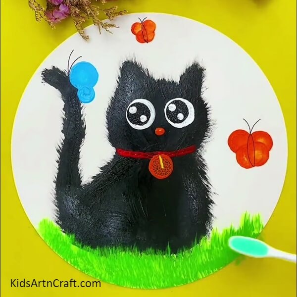 Taking Toothbrush And Making Grass-Cute Cat Painting Tips and Guidelines for Children