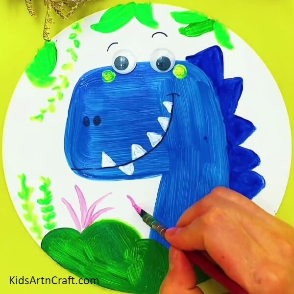 Making Pink Plants-Easy Guide to Create Dinosaur Face Artwork for Kids