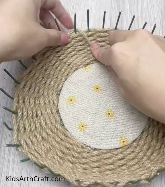 Completing Weaving - Incredible Step By Step Tutorial For Making A Jute Basket For Kids