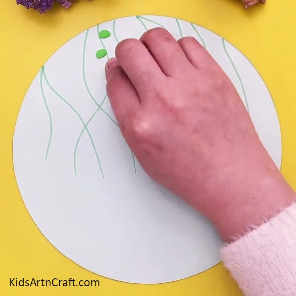 Make Leaves With Green Modeling Clay- Create a Spectacular Duck Craft Piece in the Marsh: Step-by-Step Guide