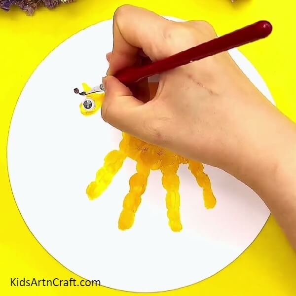 Drawing The Ossicones And The Ears-Clever Giraffe Handprint Painting Plan For Rookies-