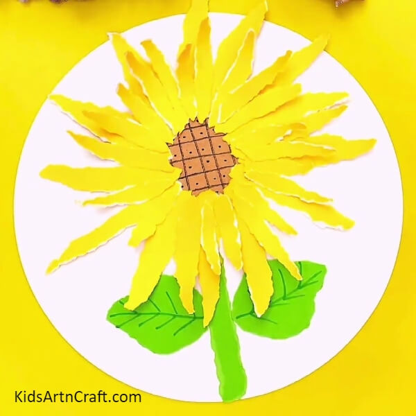 Now, Your Sunflower Paper Tearing Craft Is Ready!- An original paper sunflower project idea for those just starting out