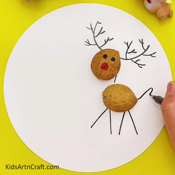 Draw Legs And Tail-Cute Raindeer Artwork For Kindergarten