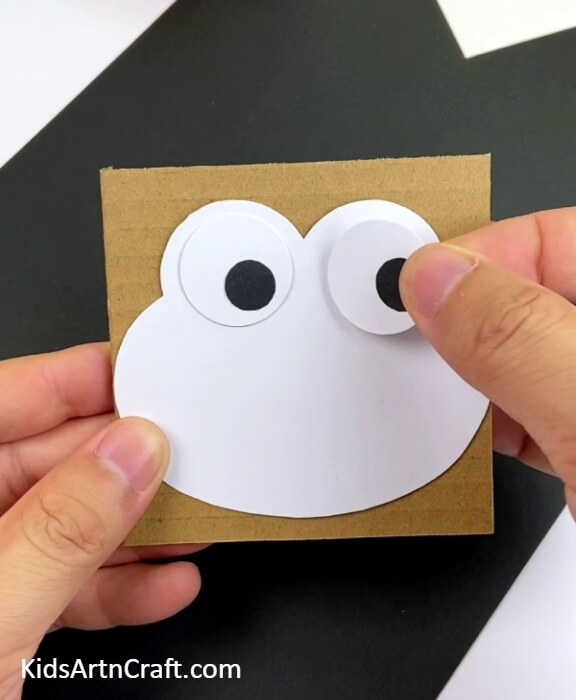 Making Eyes Of The Monkey- Learn How to Construct Cute Animal Faces from Cardboard