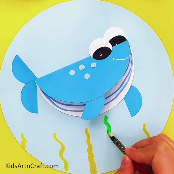 Making Seaweed- Step-by-step Directions for Constructing a Cute 3D Paper Whale 