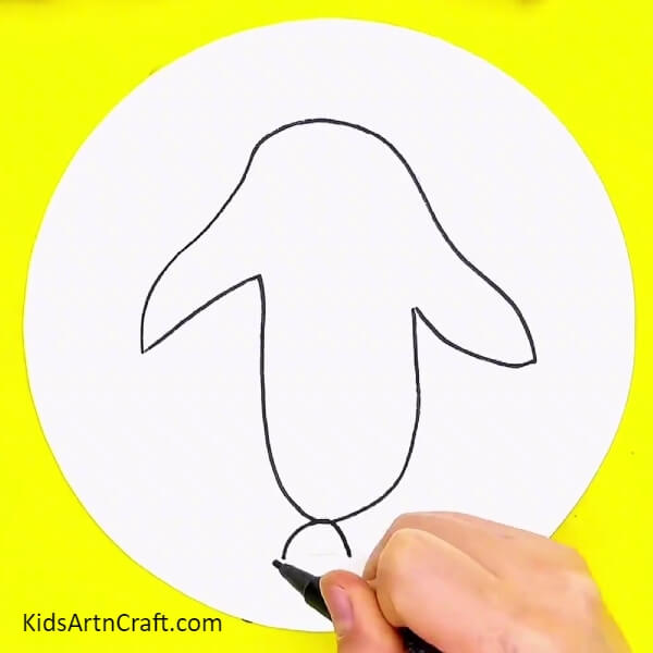 Making Legs Of Penguin- Tutoring Kids To Draw a Lovely Penguin Hand Outline 