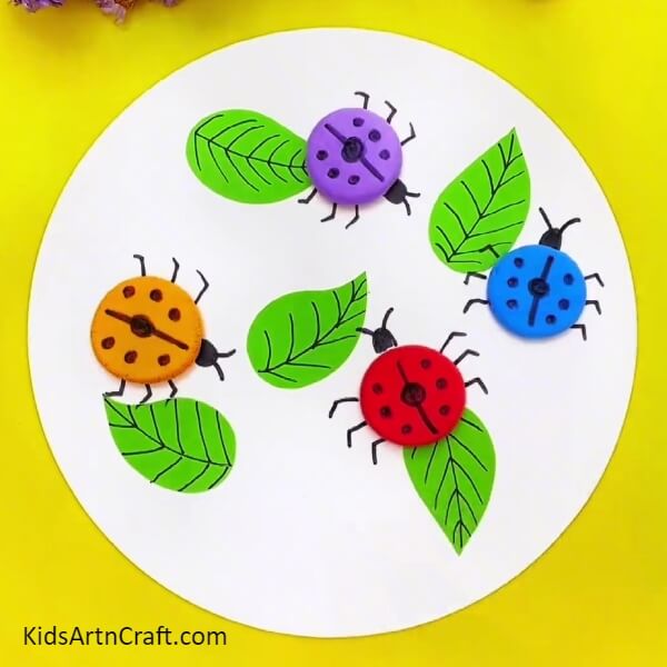 Making More Ladybugs-Craft Step-by-step