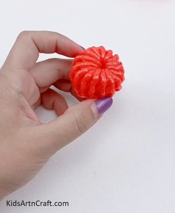 Make It Into A Sphere-Doing the Foam Strawberries Craft Yourself with an Illustrated Guide for Youngsters