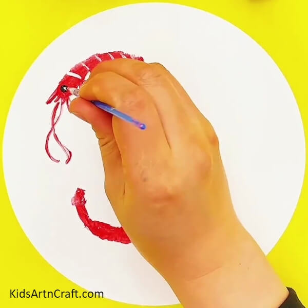 Paint The Eye On The Shrimp's Face- Detailed Directions to Help Kids Paint Shrimp 