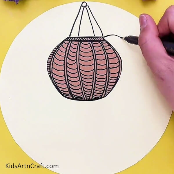 Make Slant Lines From Black Marker/sketch Pen-How to Make a Suspended Plant Pot with Kids 
