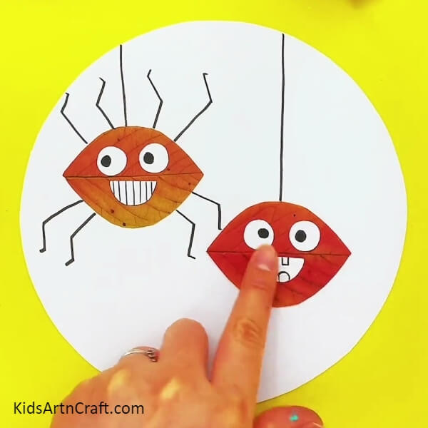 Making Mouth Of The Other Spider -Leafy Spider Fun for Kids Craft Activity