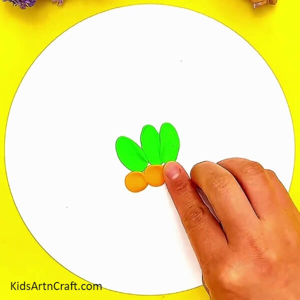 Making The Main Body Of The Pineapple- Ideas On Creating Pineapples Using Colored Clay 