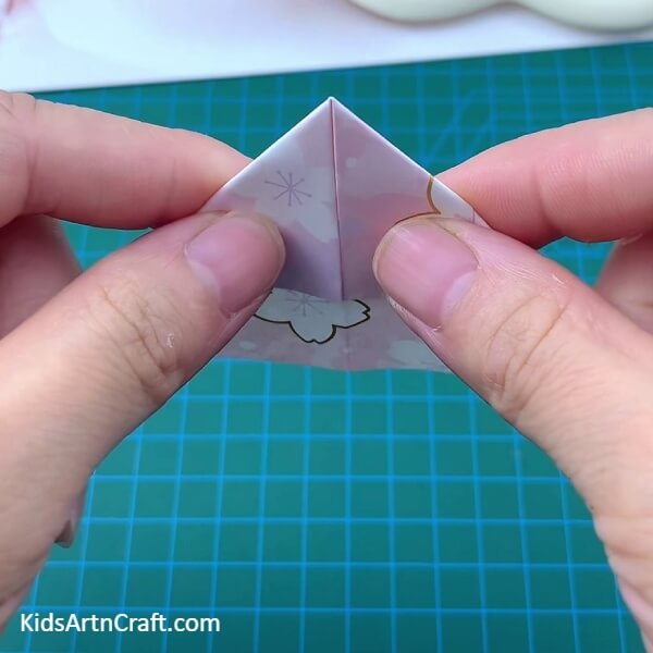 Making The Right Triangle Crease-Create a Beautiful Origami Envelope with Paper 