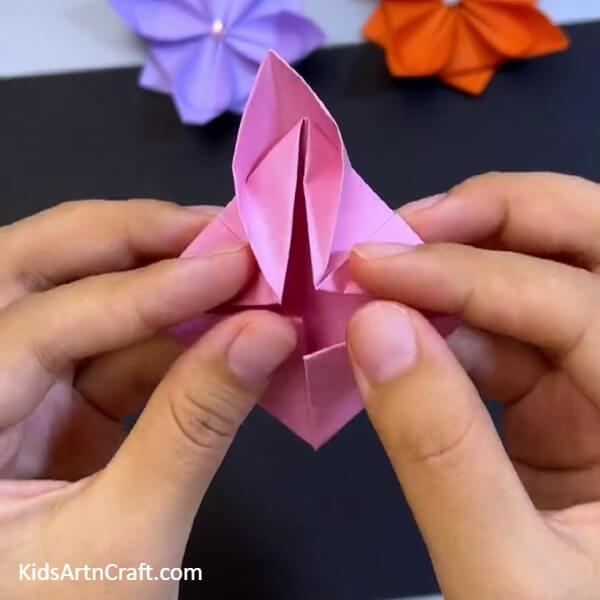 Shaping the Petals of the Origami Lotus- Step-by-Step Guide to Forming a Square Origami Lotus