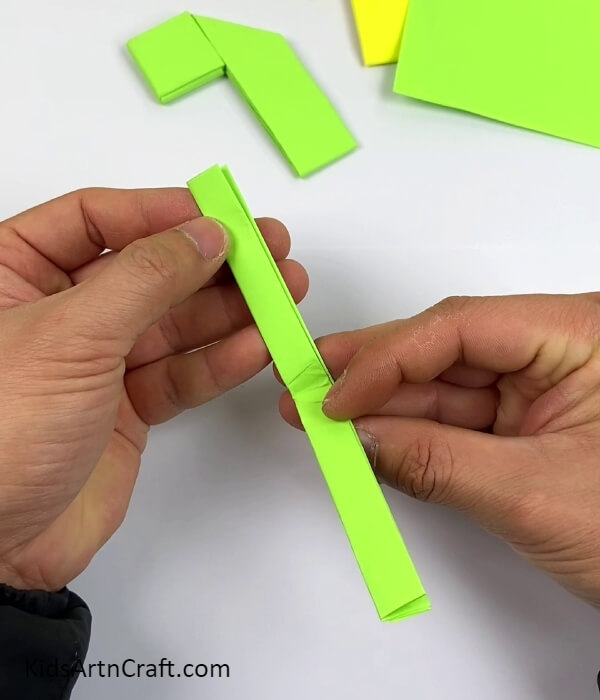 Folding In Halves-DIY Mini Gun Art Teaching for Beginners