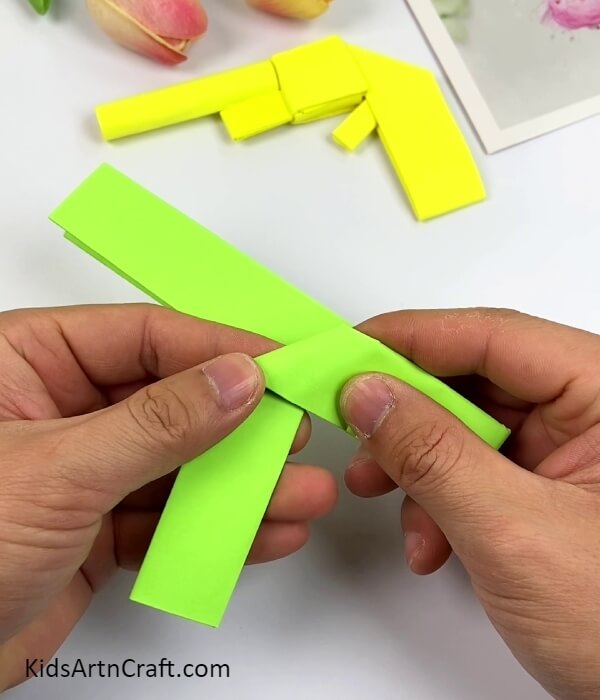 Making The Strip Perpendicular To The Other-DIY Mini Gun Craft Tutorial for Beginners