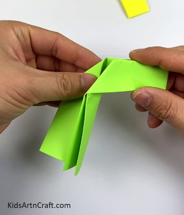 Folding The Other Half Strip-Design a mini toy gun using origami paper