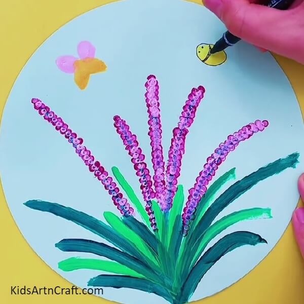 Drawing A Bee For The Pink Lavenders- Tricks to make art with extraordinary pink lavender