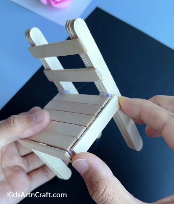 On The Sides- Popsicle sticks chair-making tutorial