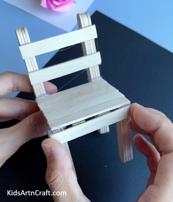 Cover It Up- Find out how to build a chair with popsicle sticks