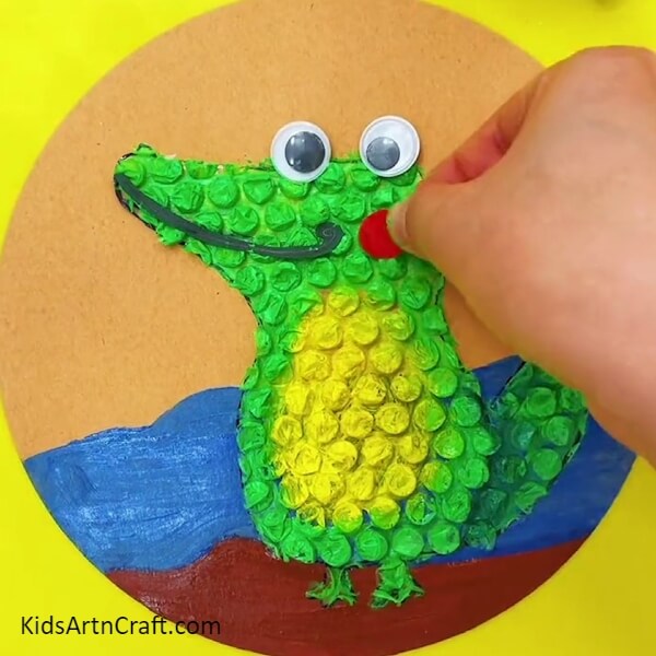 Let's Make Mr. Crocs Blush-Assembling a Crocodile Creation from Bubble Wrap 
