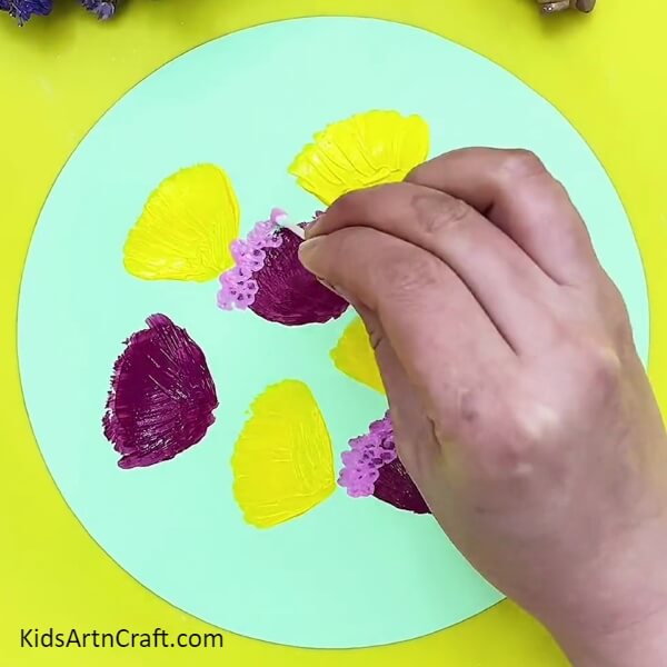 Making purple flower dandelions. step-by-step guide for Watercolor Drawing Of Flowers And A Butterfly For Kids