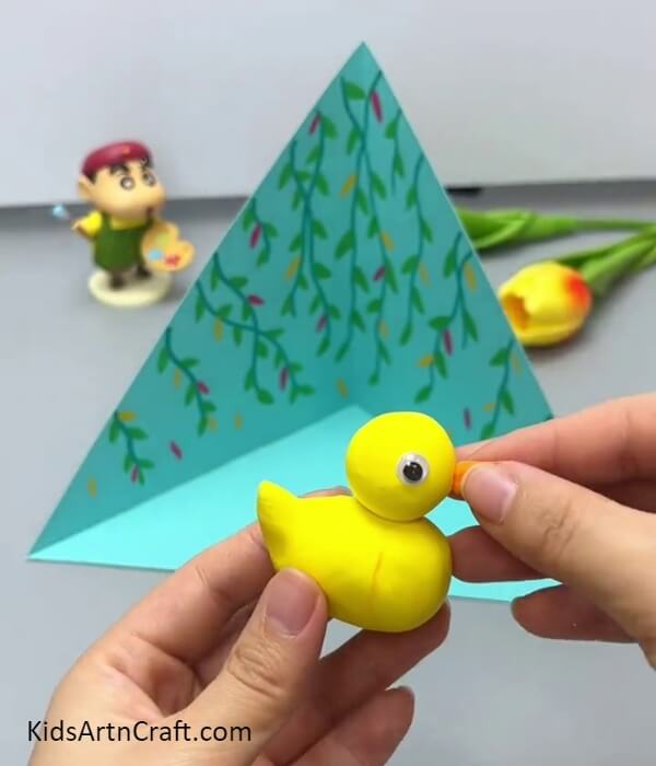 Adding A Beak And Eyes- A Quick And Easy Guide To Making A 3D Swamp With Ducks For Children